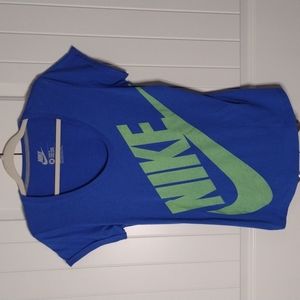 Women's Nike Loose Fit T-shirt